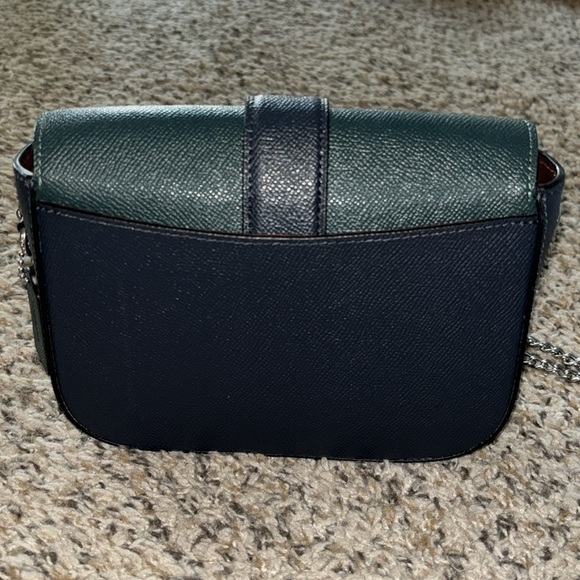 NWOT Coach Gemma Crossbody with Apple Buckle - Picture 3 of 6